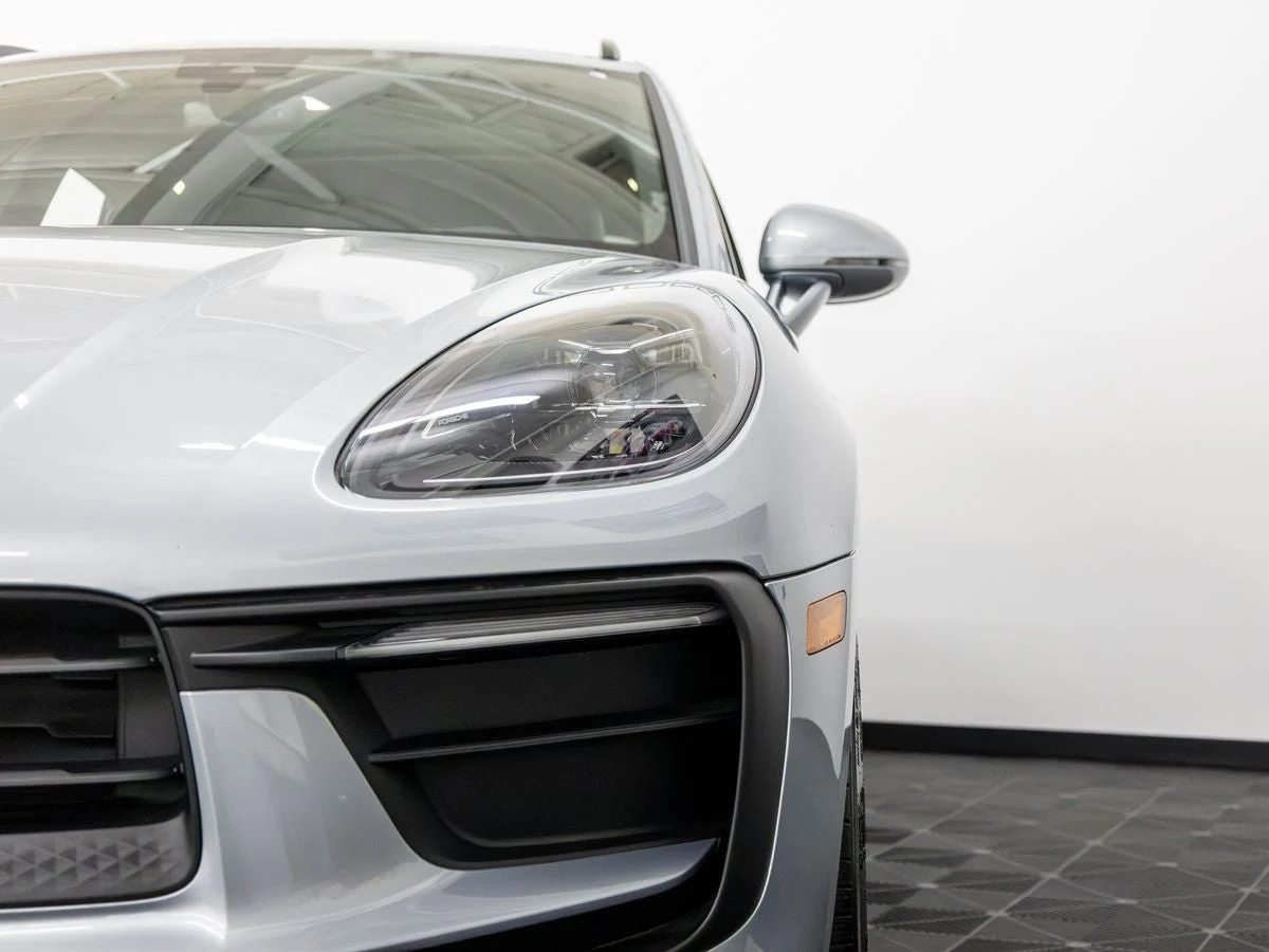 2026 Porsche Macan (95B), 12/20