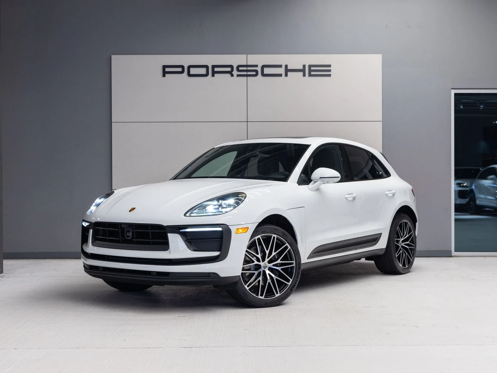 Porsche Macan (95B) · white · Indigo Auto Group