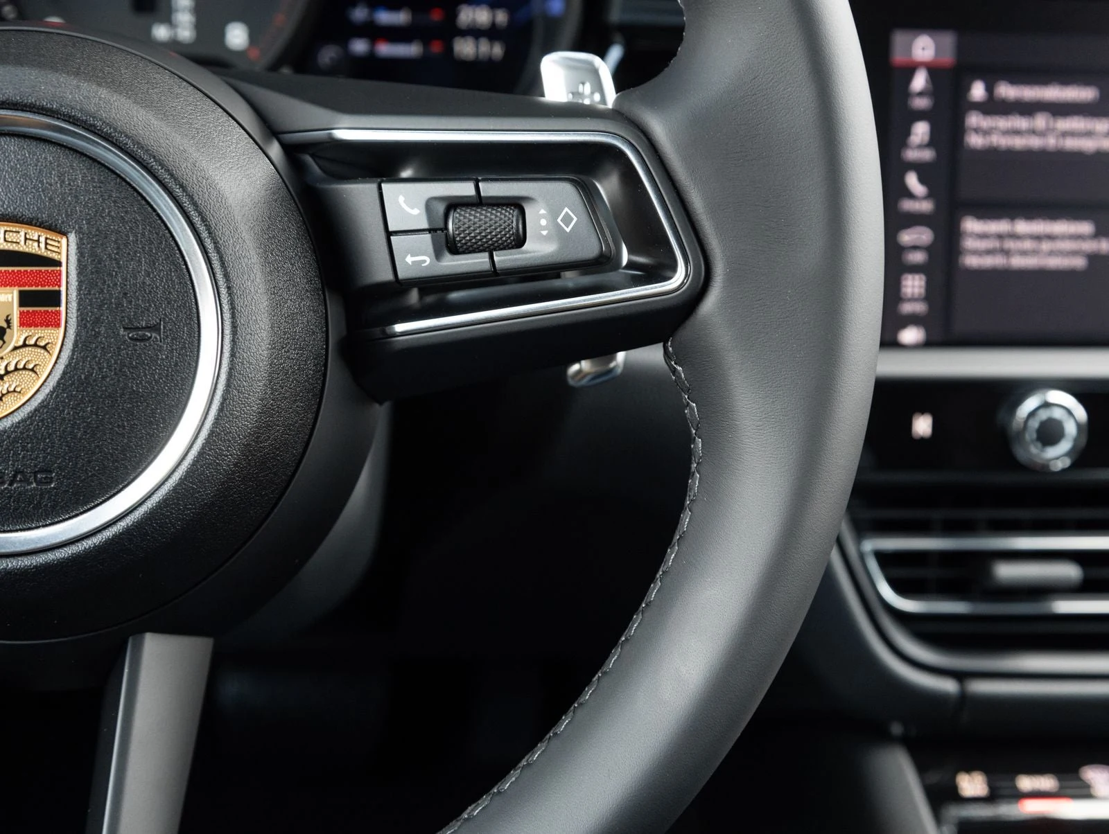 2026 Porsche Macan (95B), 16/20