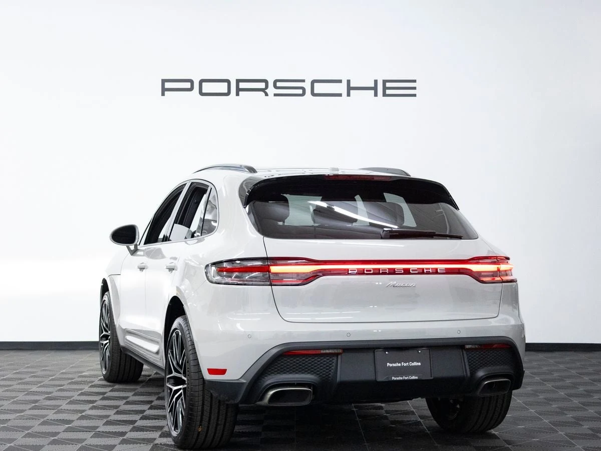 2026 Porsche Macan (95B), 3/20