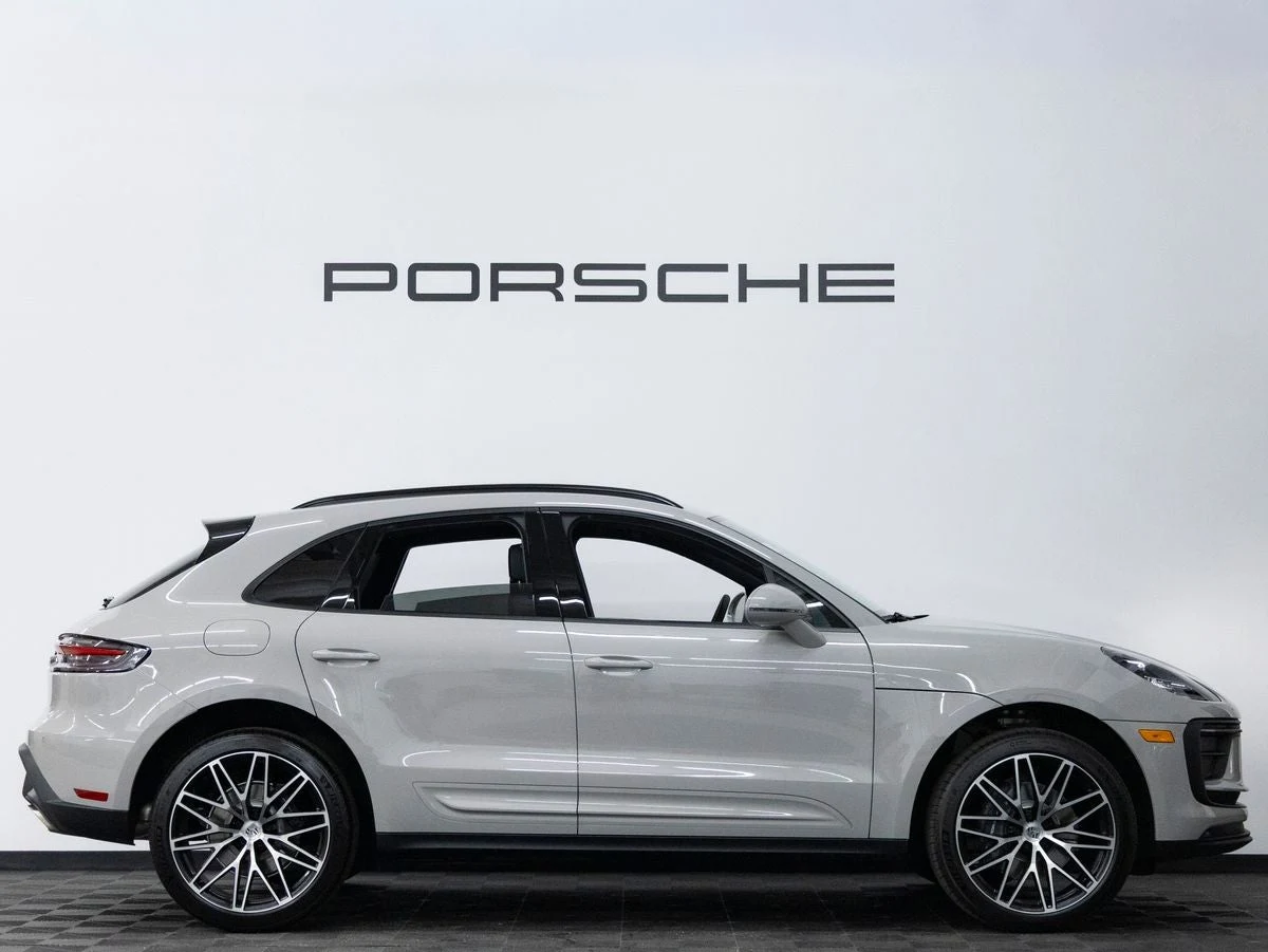 2026 Porsche Macan (95B), 8/20