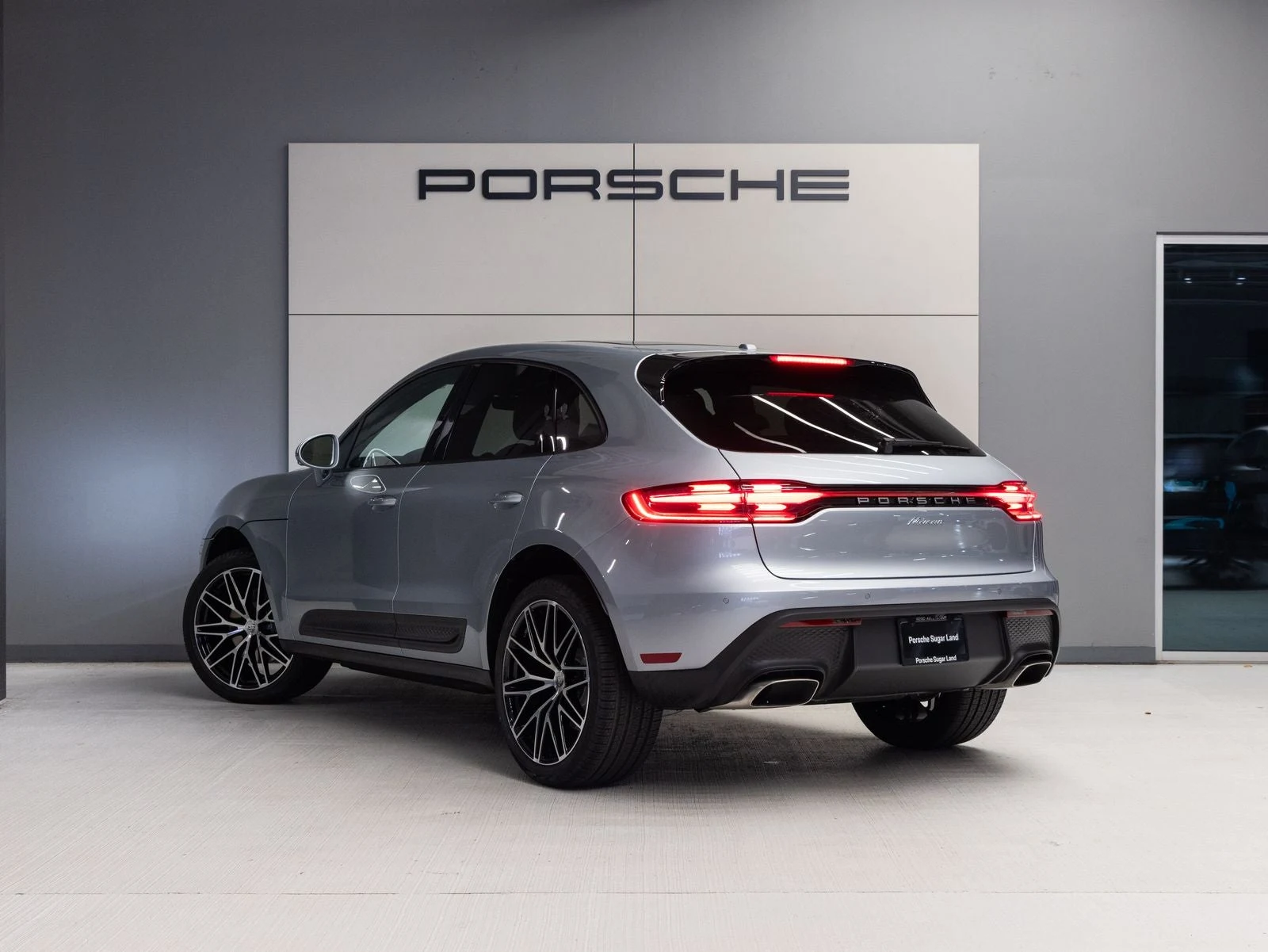 2026 Porsche Macan (95B), 3/20