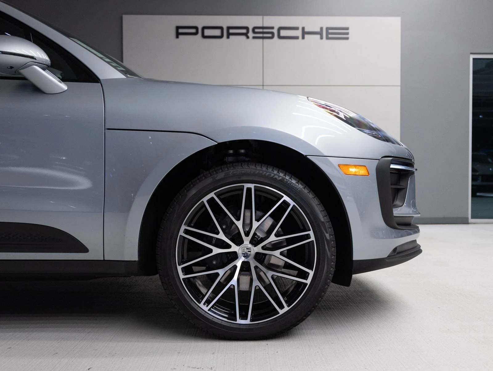 2026 Porsche Macan (95B), 11/20