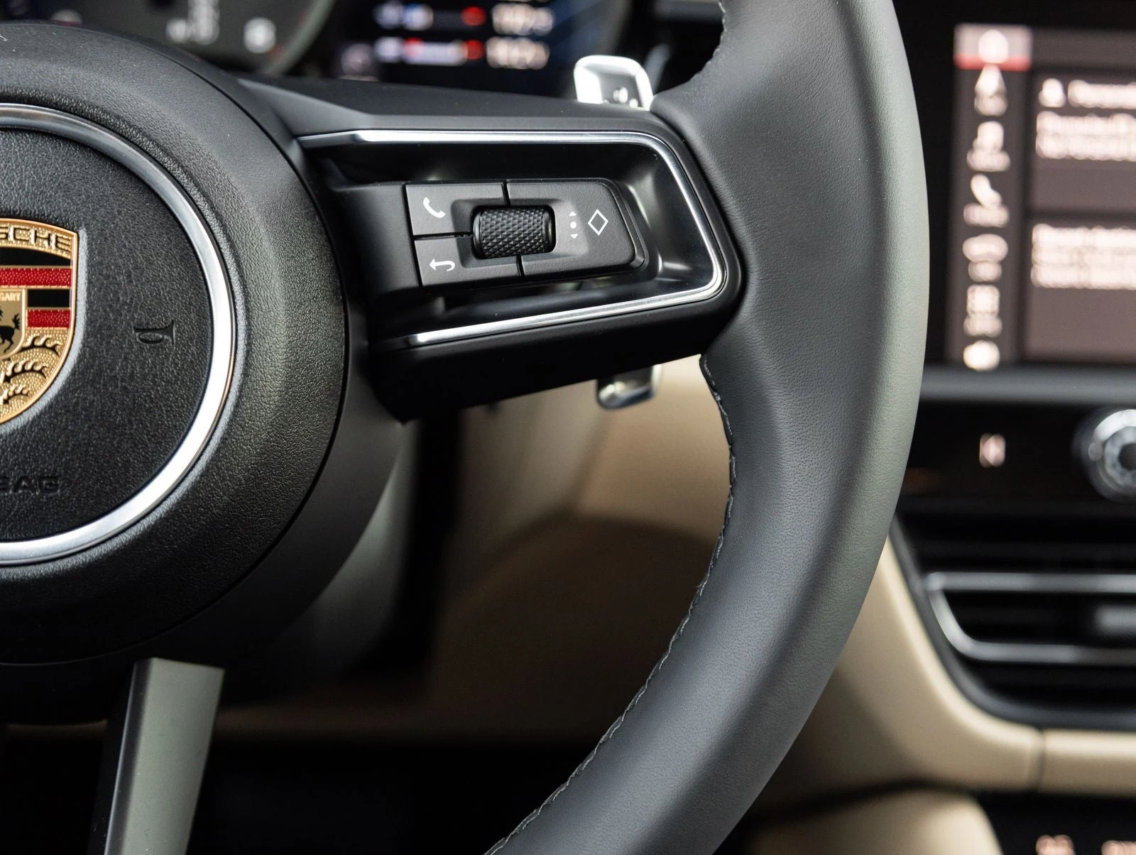 2026 Porsche Macan (95B), 16/20