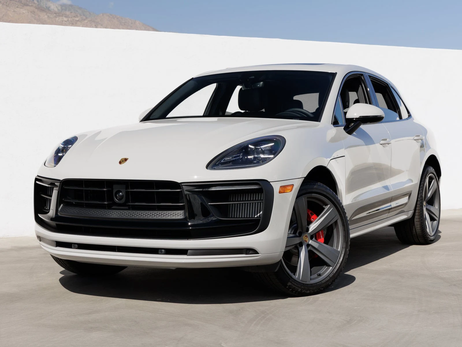 Porsche Macan S (95B) · Chalk · Indigo Auto Group