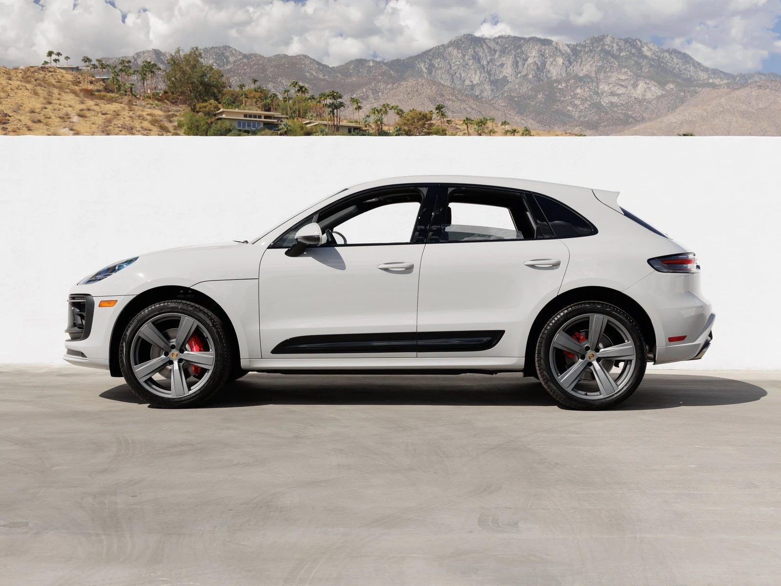 2026 Porsche Macan S (95B), 2/20
