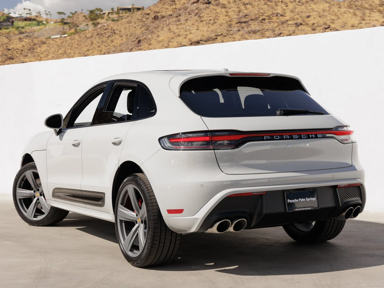 2026 Porsche Macan S (95B), 3/20