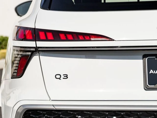 2026 Audi Q3 S line quattro (FJ), 11/20