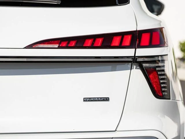 2026 Audi Q3 S line quattro (FJ), 12/20