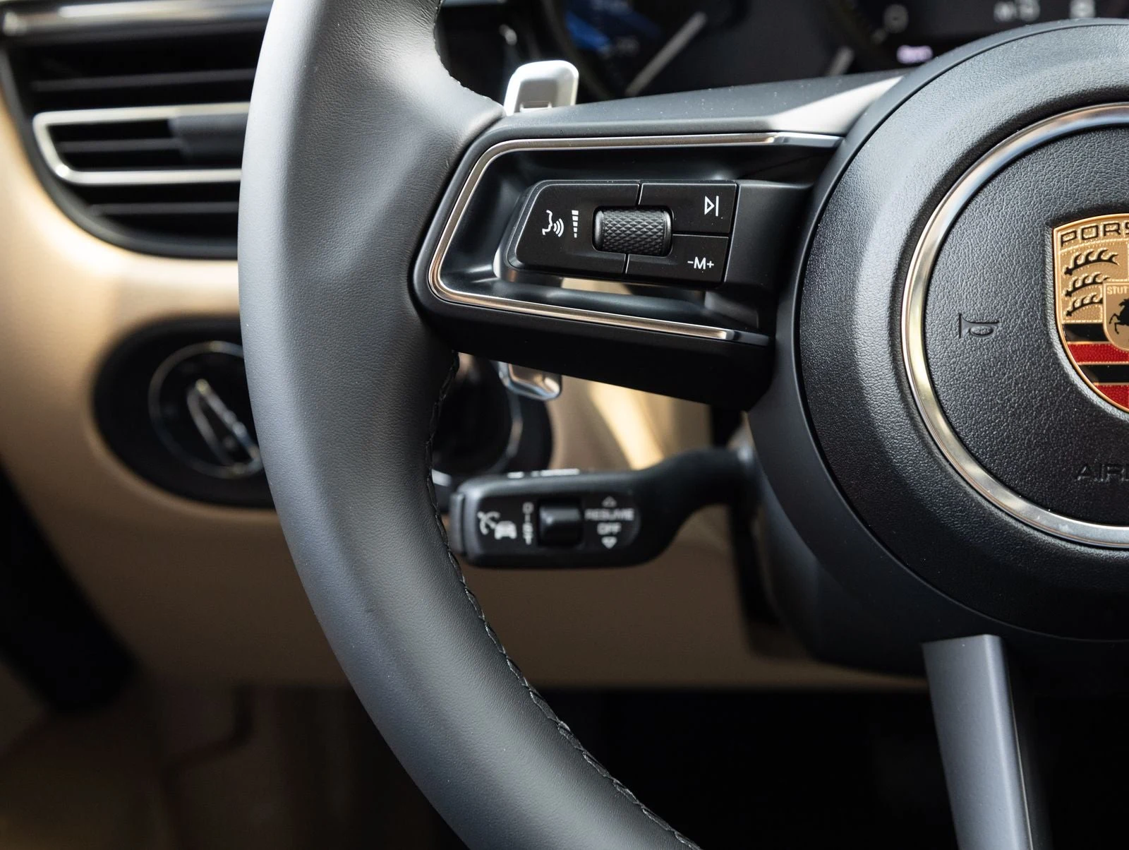 2026 Porsche Macan (95B), 15/20