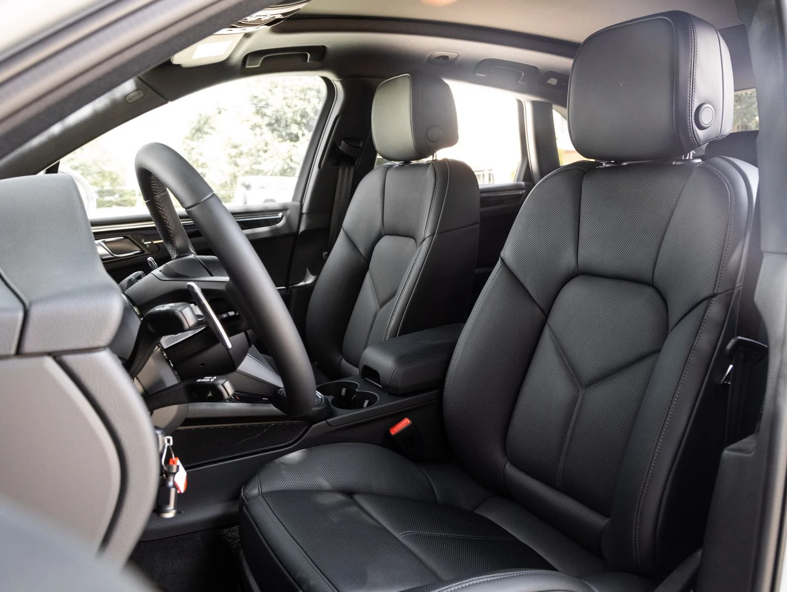 2026 Porsche Macan (95B), 5/20