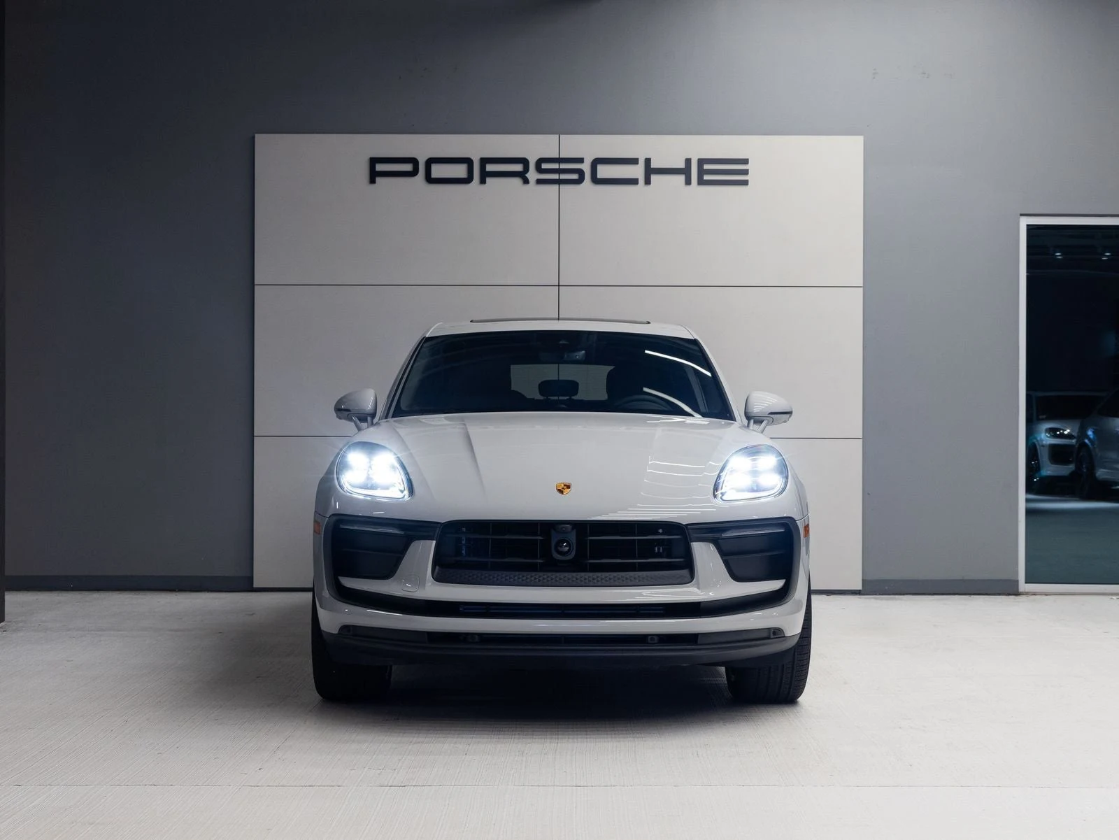 2026 Porsche Macan (95B), 10/20