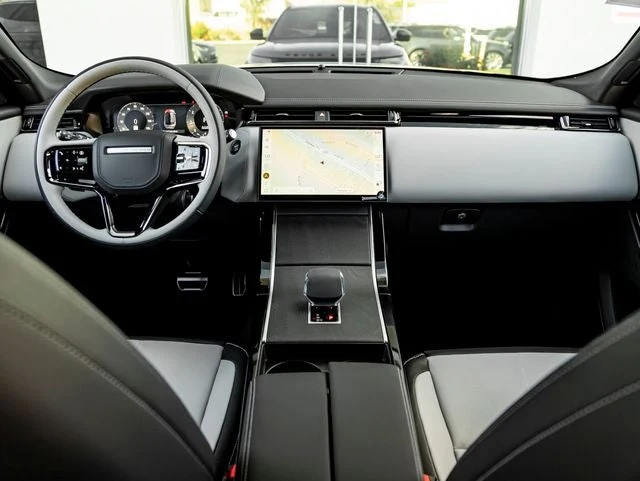2026 Land Rover Range Rover Velar P250 (L560), 18/20