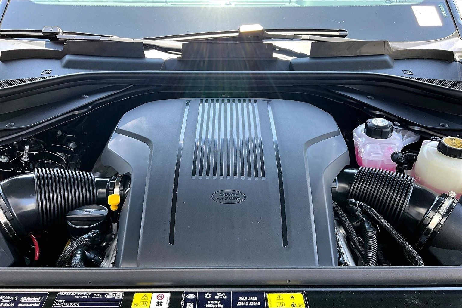 2026 Land Rover Range Rover SE LWB (L460), 12/15