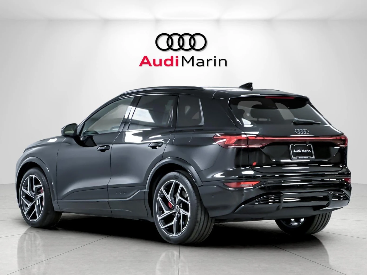 2027 Audi SQ6 e-tron Premium Plus, 3/20