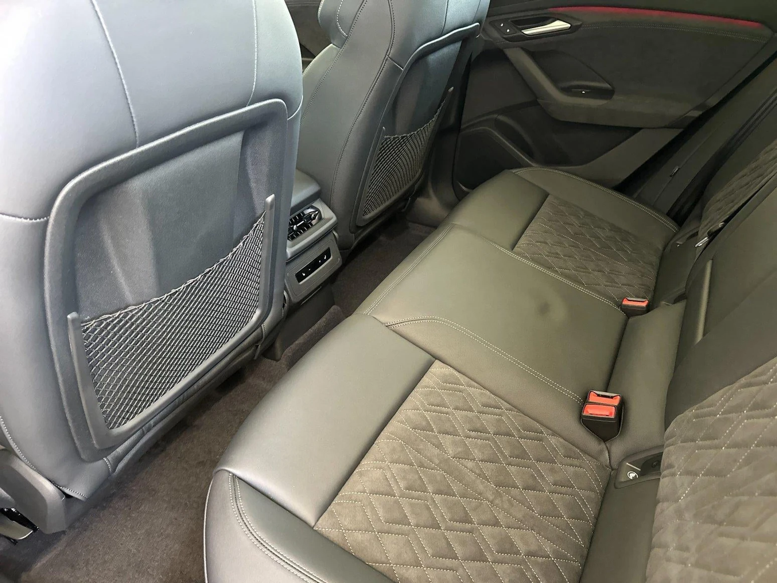 2027 Audi SQ6 e-tron Premium Plus, 11/20