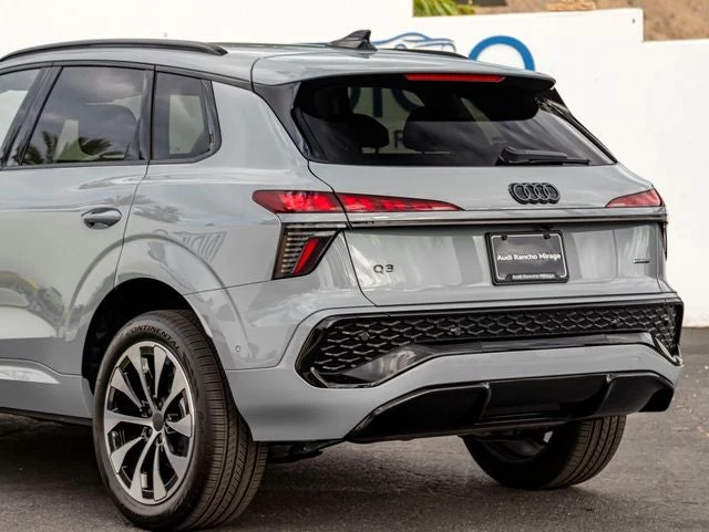 2026 Audi Q3 S line quattro (FJ), 10/20