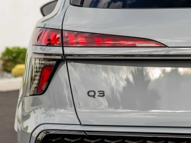 2026 Audi Q3 S line quattro (FJ), 12/20