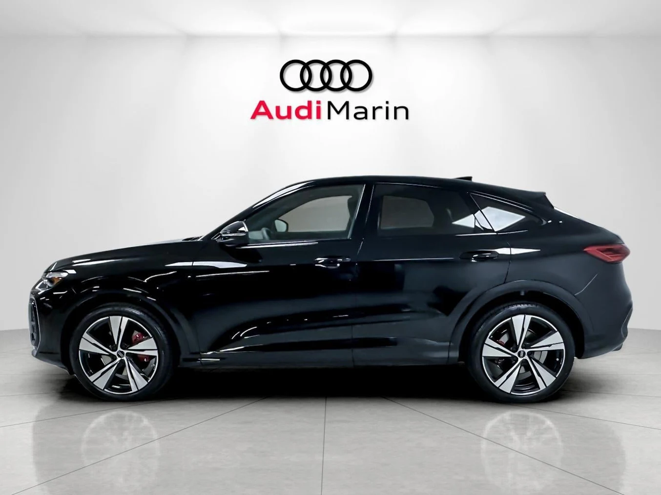 2026 Audi SQ5 Sportback Premium Plus quattro (GU), 2/20