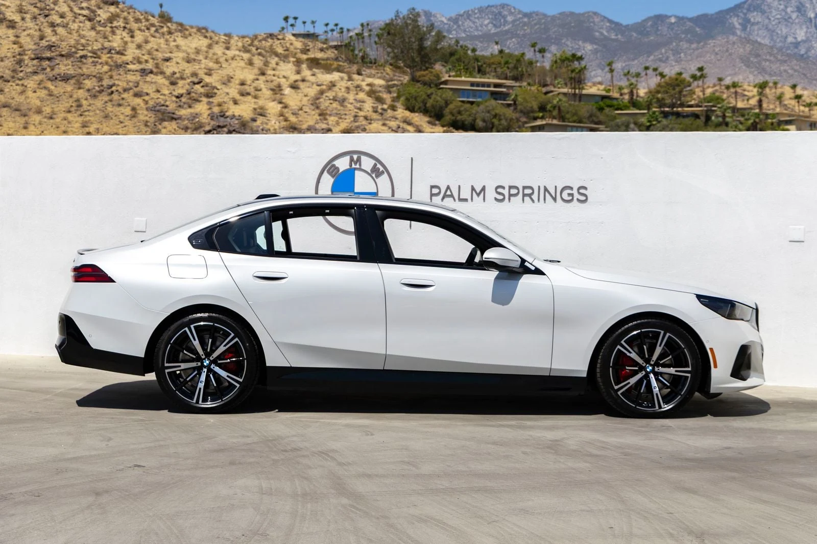 2027 BMW 550e xDrive (G60), 6/20