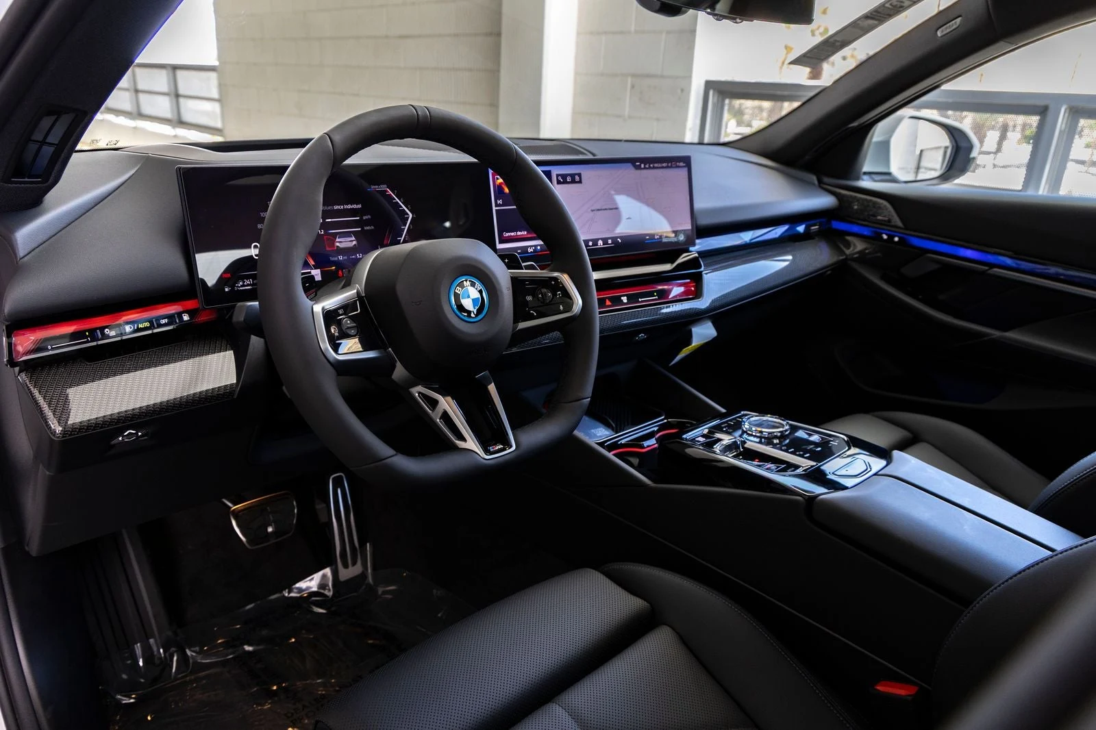2027 BMW 550e xDrive (G60), 18/20