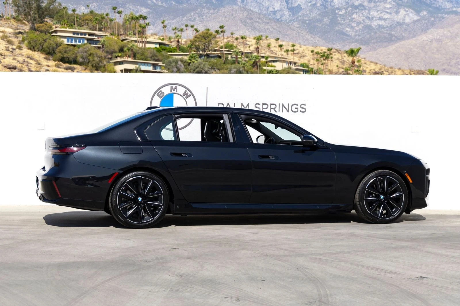 2026 BMW 750e xDrive (G70), 5/20
