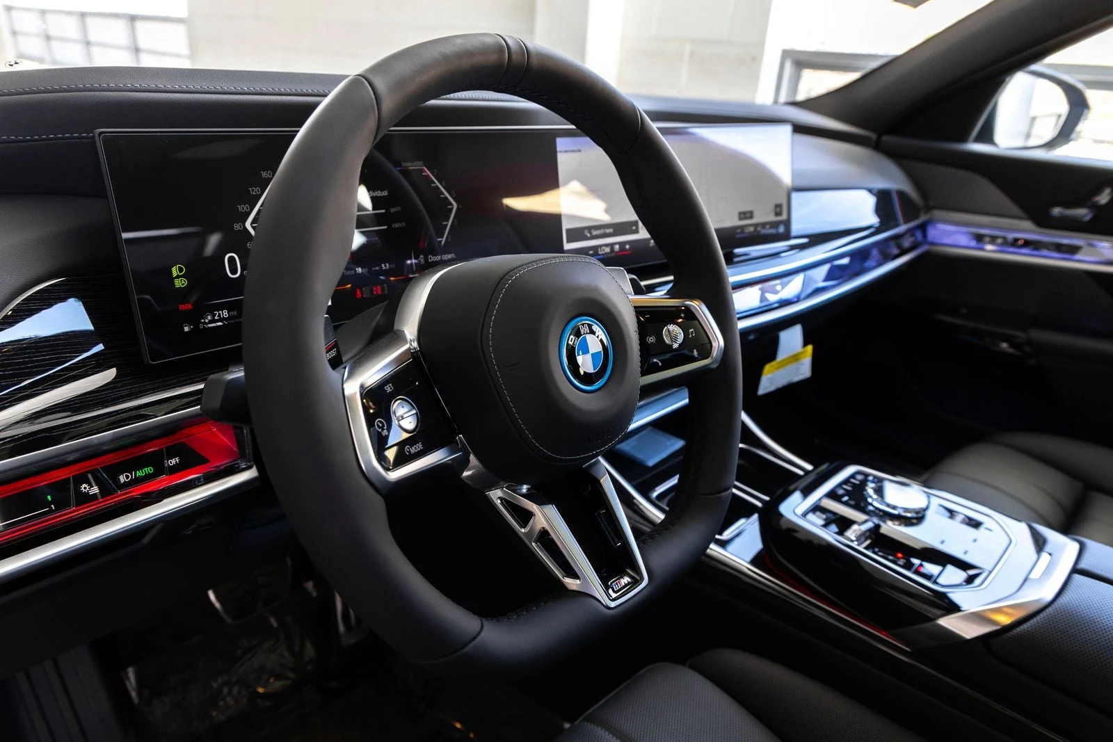 2026 BMW 750e xDrive (G70), 17/20