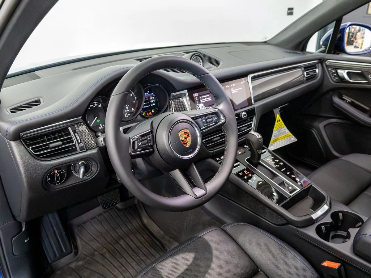 2026 Porsche Macan (95B), 4/20