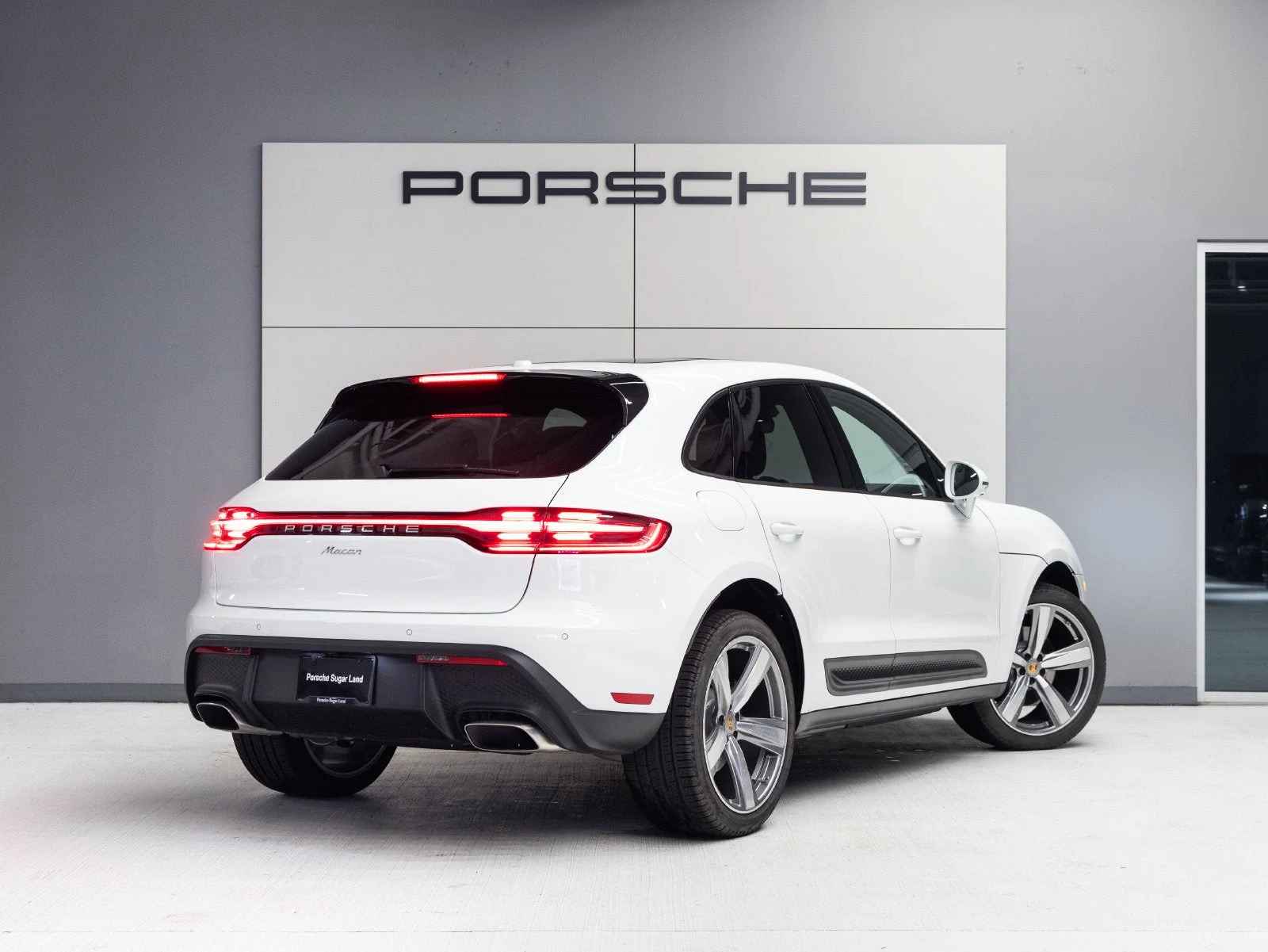 2026 Porsche Macan (95B), 7/20