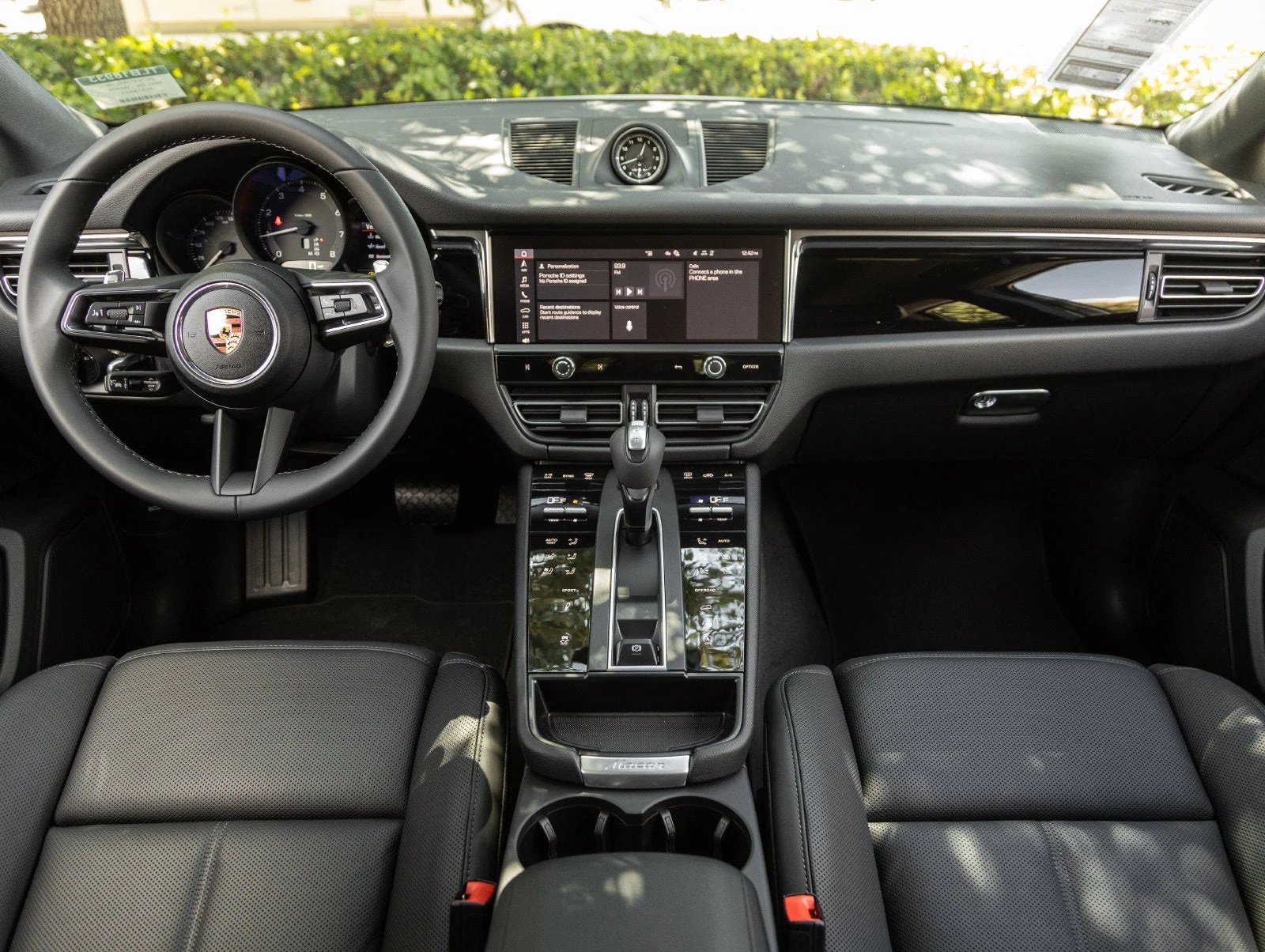 2026 Porsche Macan (95B), 12/20