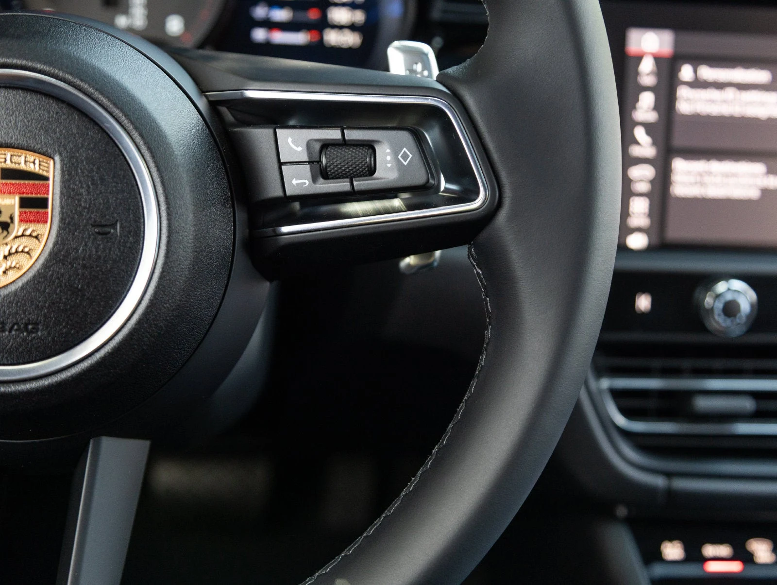 2026 Porsche Macan (95B), 16/20