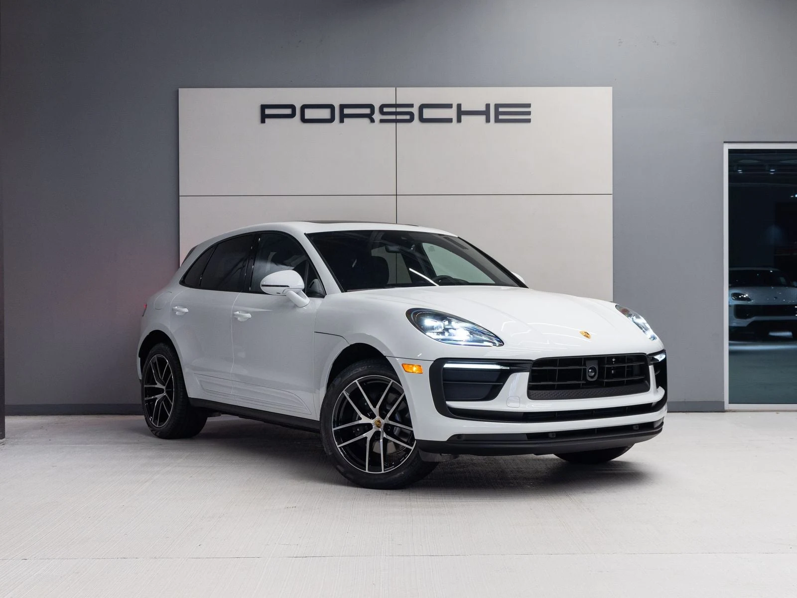 2026 Porsche Macan (95B), 9/20