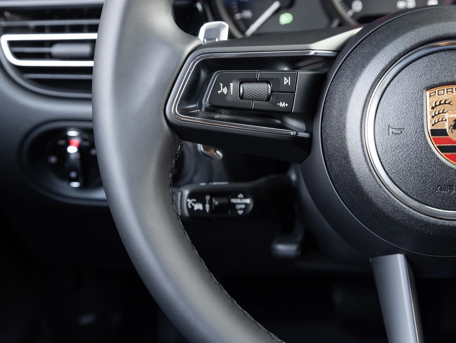 2026 Porsche Macan (95B), 15/20