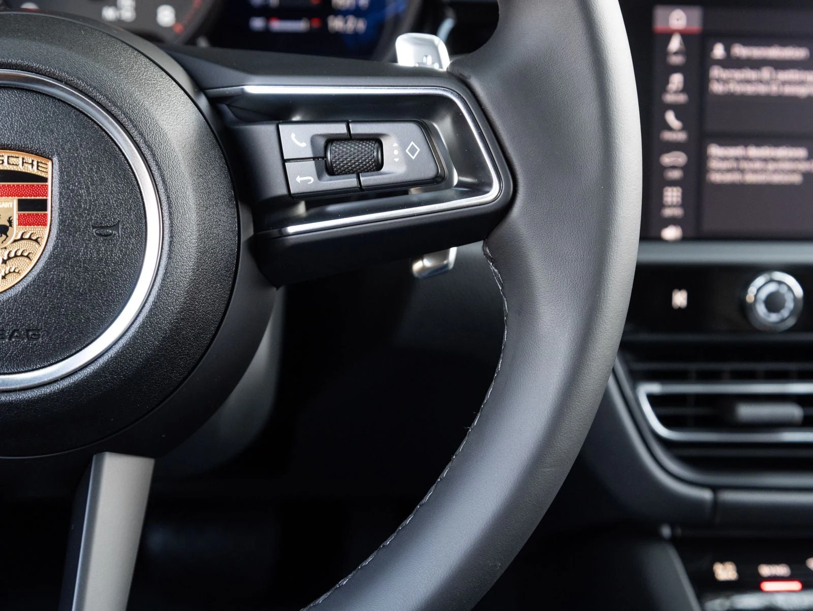 2026 Porsche Macan (95B), 16/20