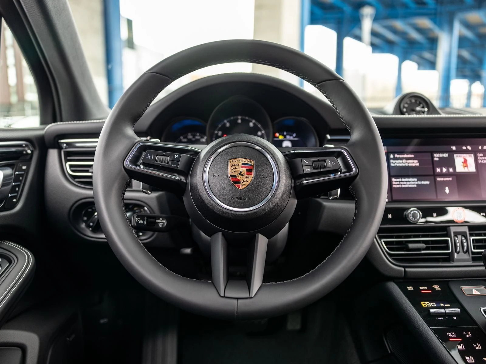 2026 Porsche Macan (95B), 6/20