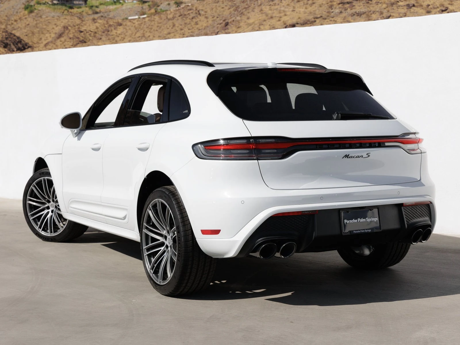 2026 Porsche Macan S (95B), 3/20