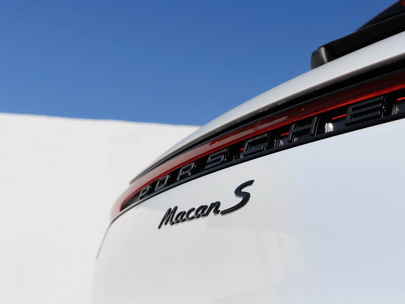 2026 Porsche Macan S (95B), 12/20