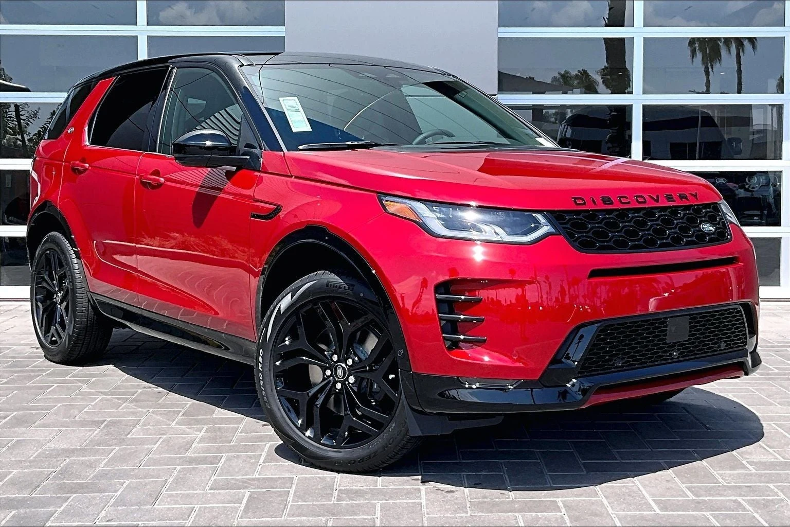 2026 Land Rover Discovery Sport Landmark (L550), 2/15