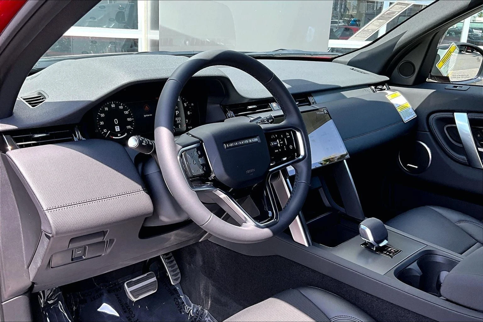 2026 Land Rover Discovery Sport Landmark (L550), 6/15