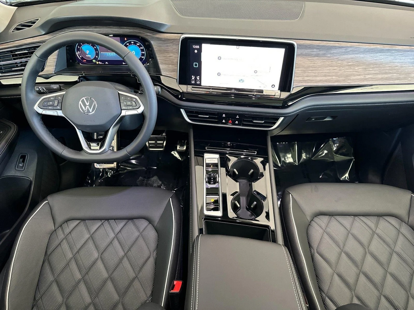 2026 Volkswagen Atlas 2.0T SEL Premium R-Line (2024 Update), 12/20