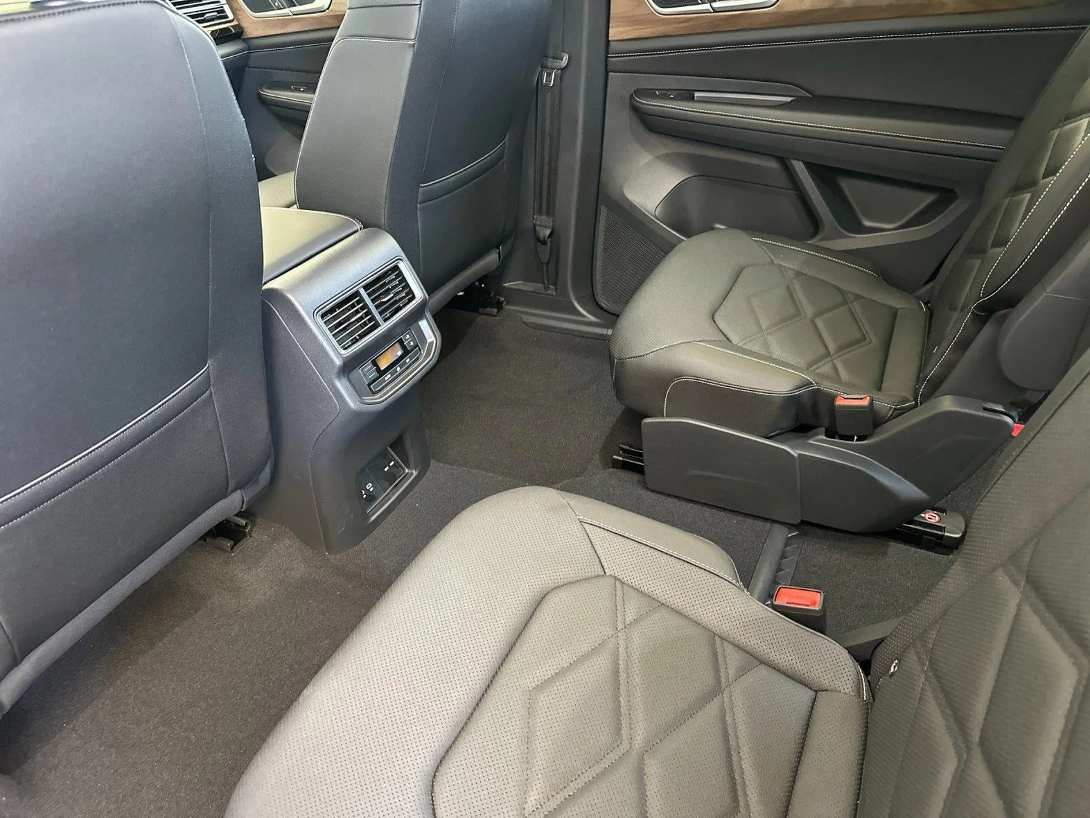 2026 Volkswagen Atlas 2.0T SE with Technology (2024 Update), 11/20