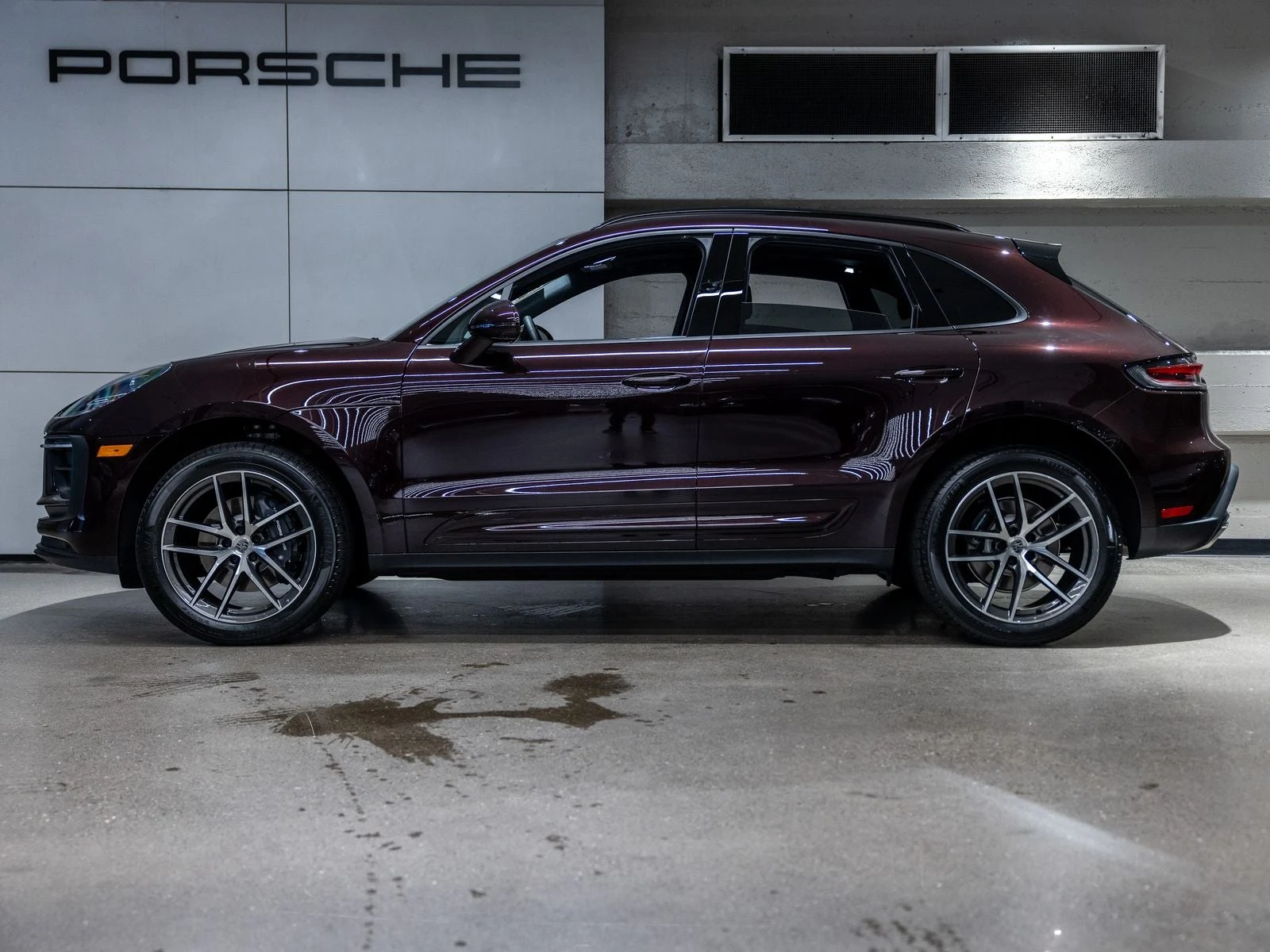 2026 Porsche Macan (95B), 2/20