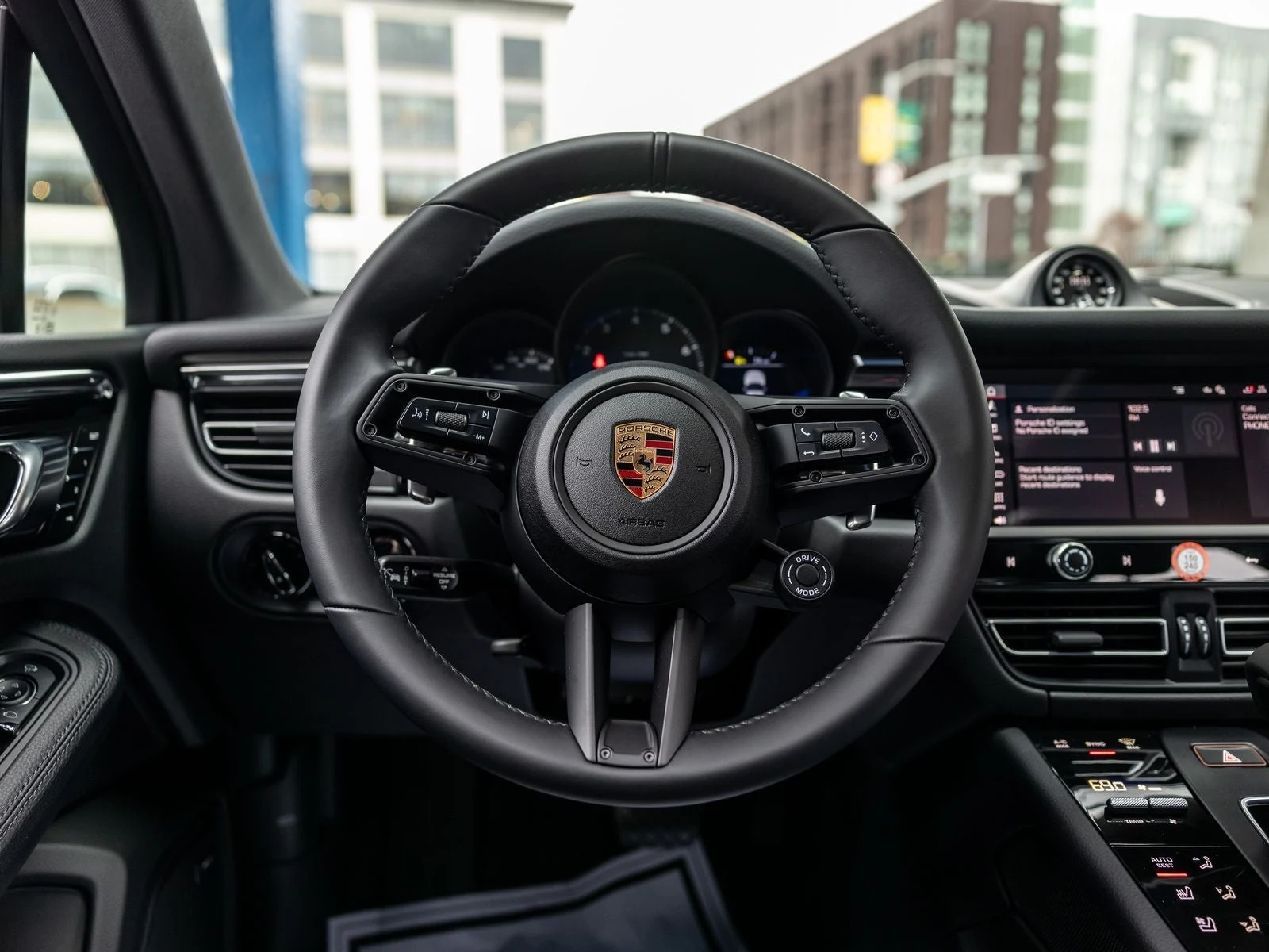 2026 Porsche Macan (95B), 6/20
