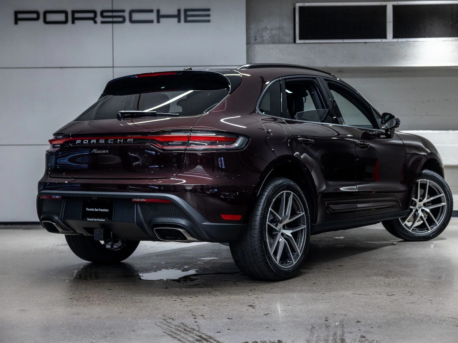 2026 Porsche Macan (95B), 8/20