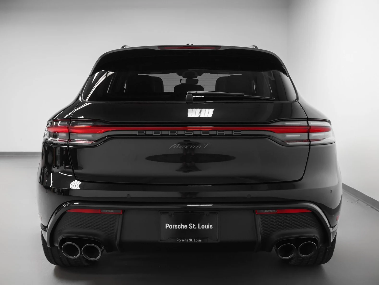 2026 Porsche Macan T (95B), 10/20