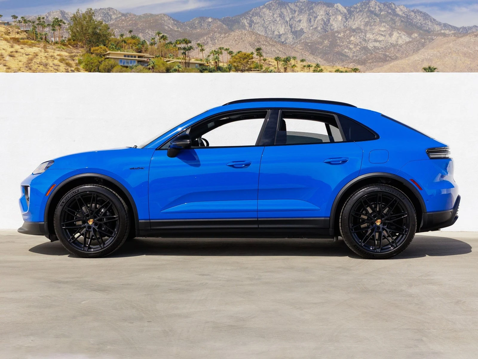 2026 Porsche Macan Electric (XAB), 2/20