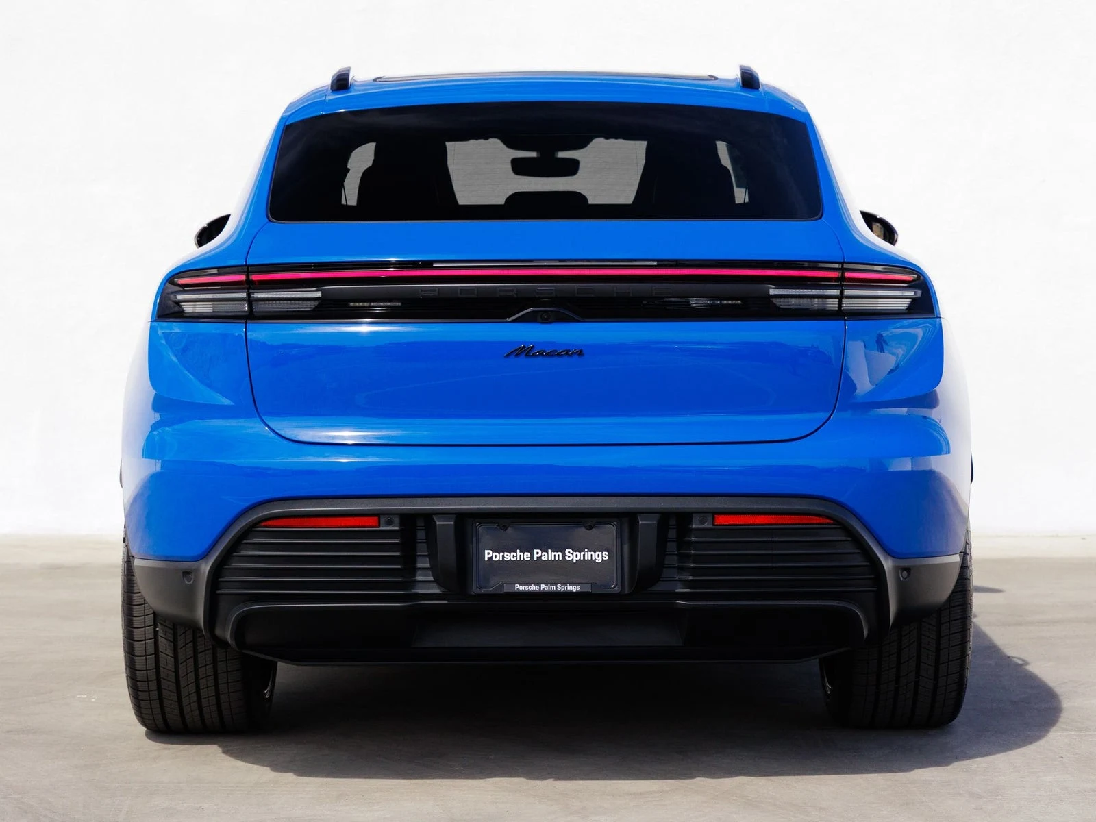 2026 Porsche Macan Electric (XAB), 6/20