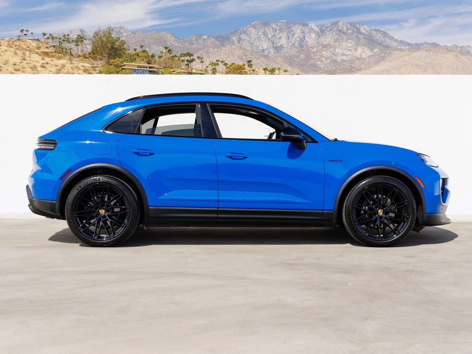 2026 Porsche Macan Electric (XAB), 8/20