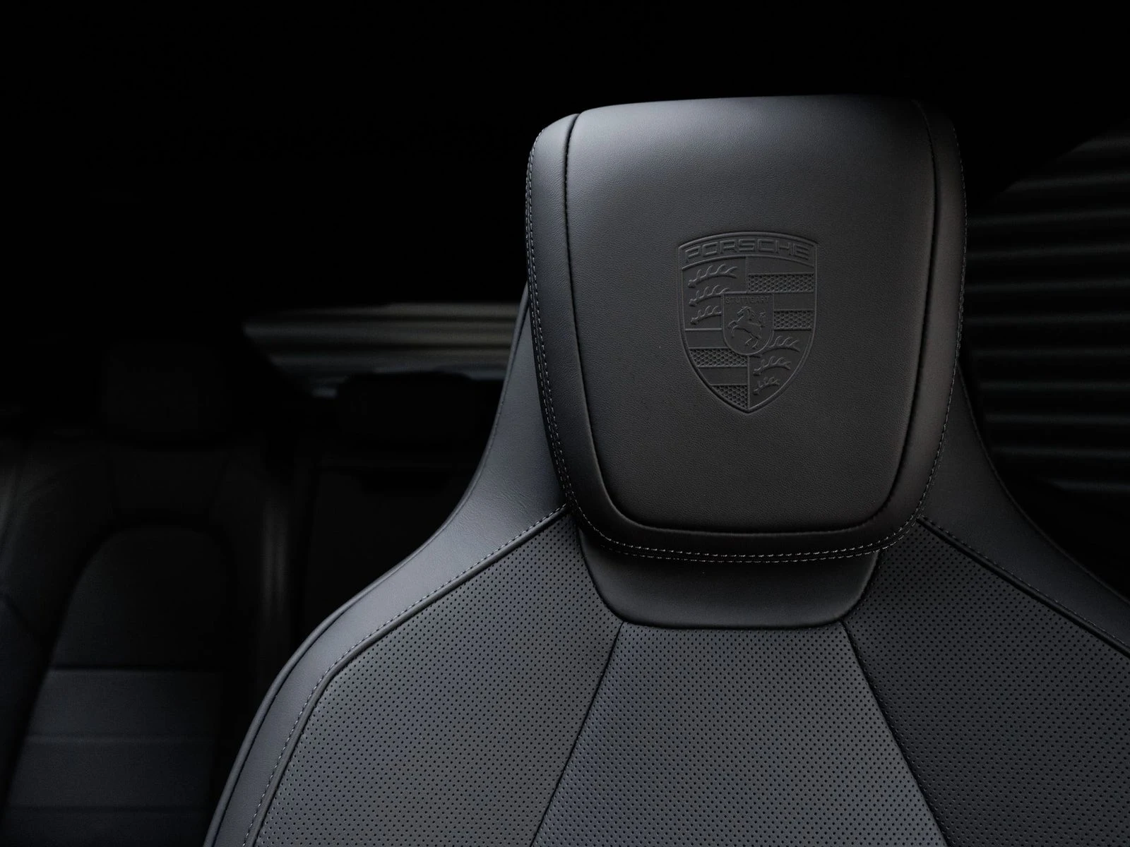 2026 Porsche Macan GTS Electric (XAB), 17/20