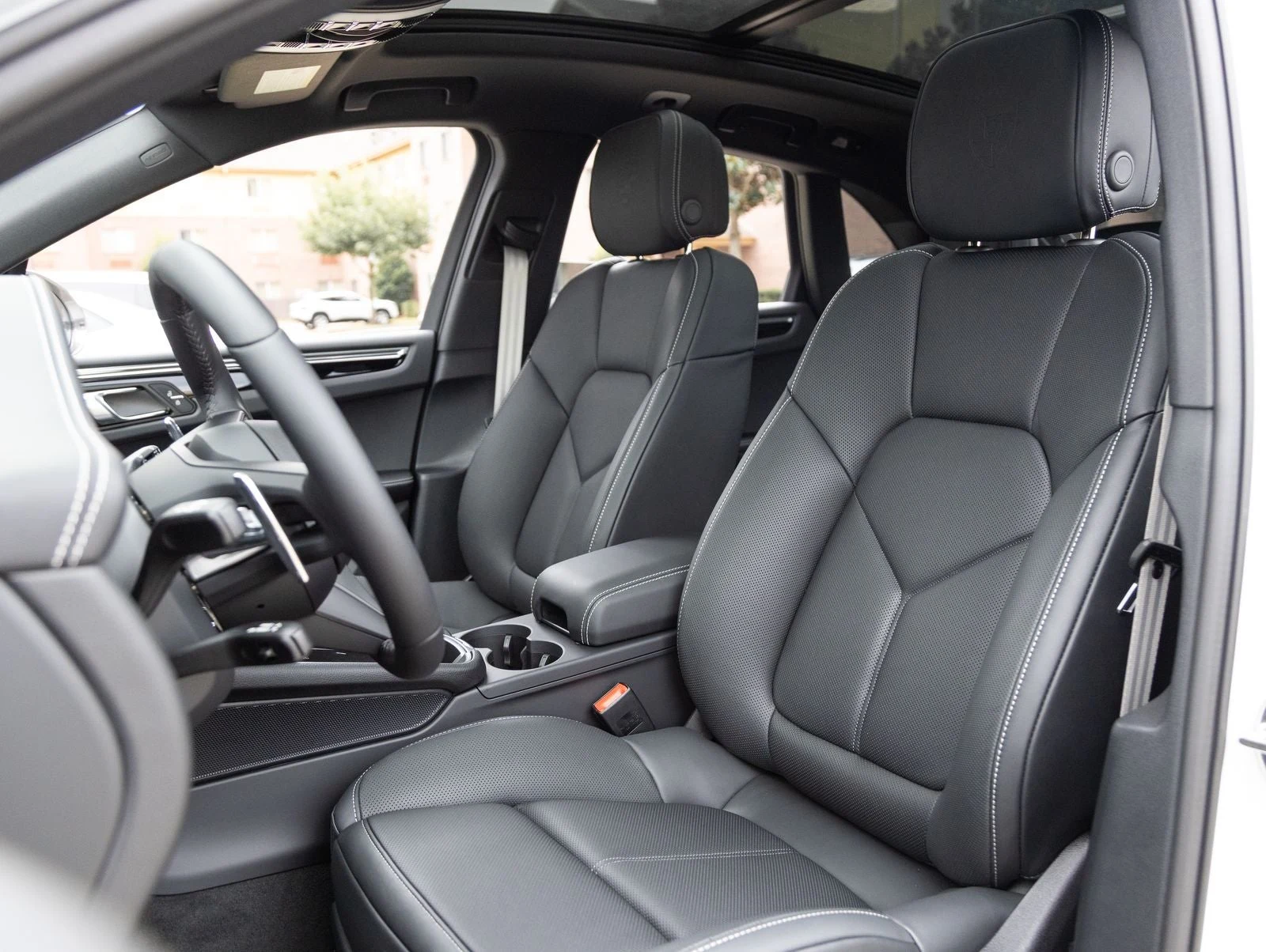 2026 Porsche Macan T (95B), 5/20
